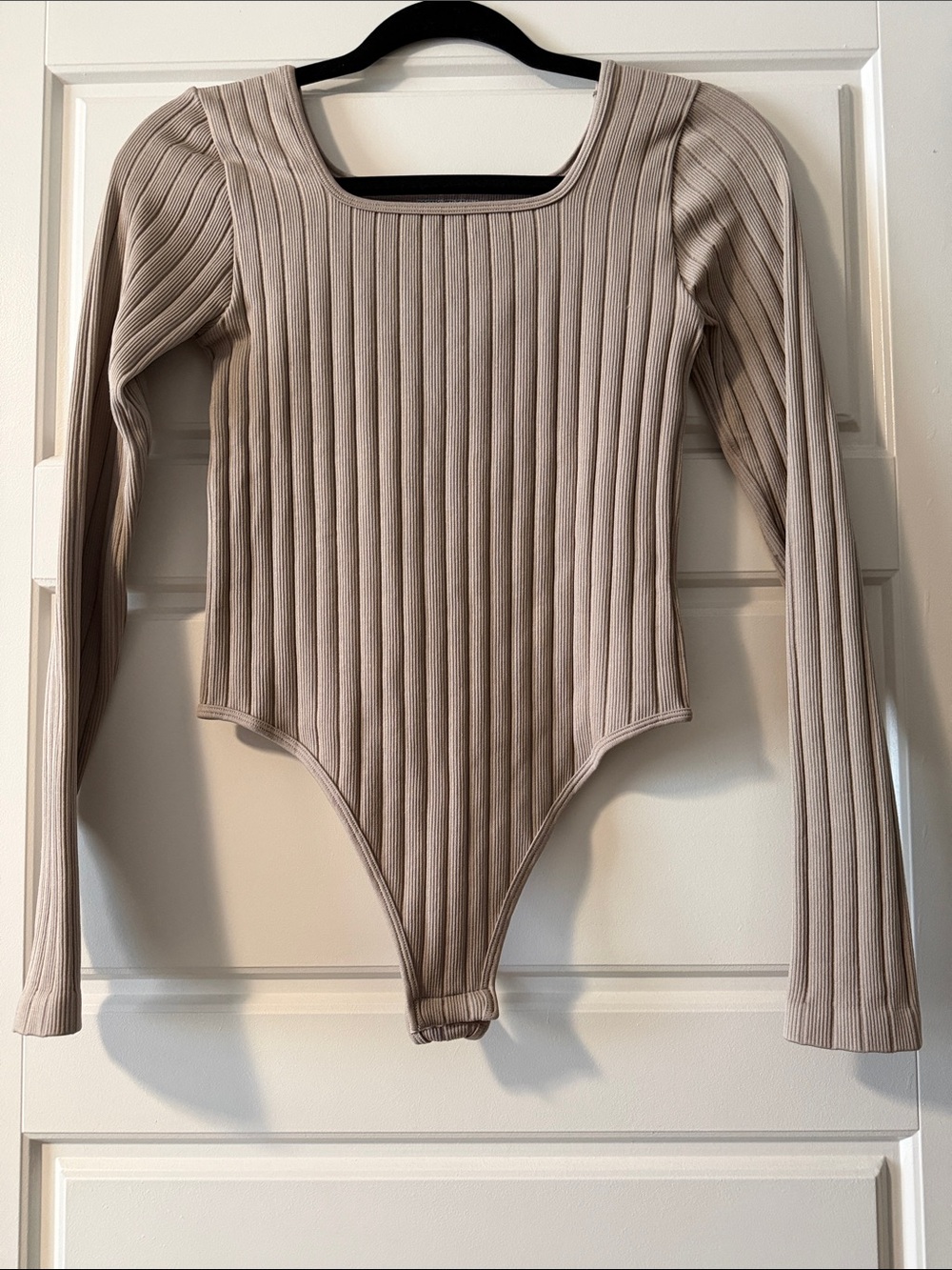 PrettyLittleThing Ribbed Long Sleeve Bodysuit in Taupe